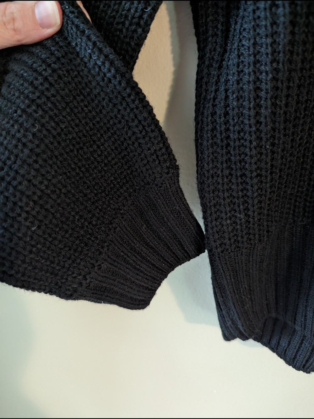 NWT- Lulu's Black Ribbed Crew Neck Sweater - Picture 6 of 6